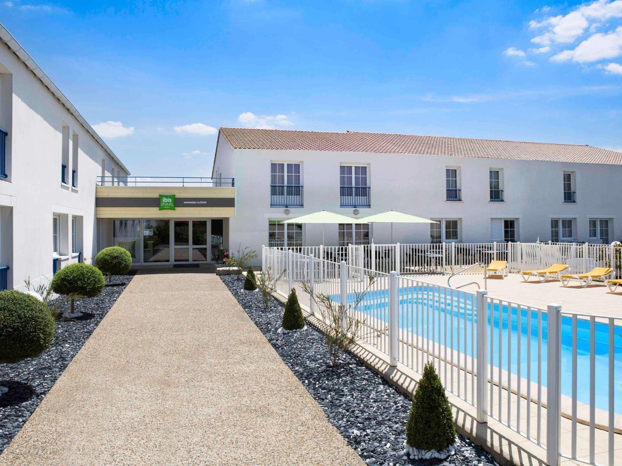 Ibis Styles Marennes D'Oleron Hotel Exterior photo