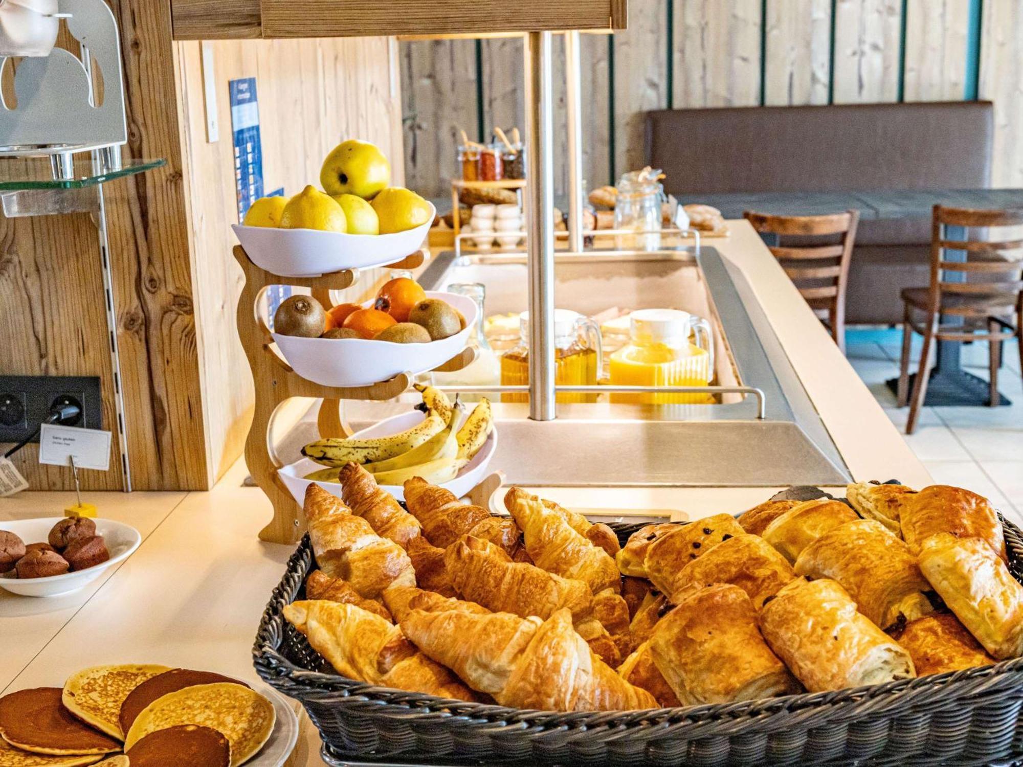 Ibis Styles Marennes D'Oleron Hotel Exterior photo