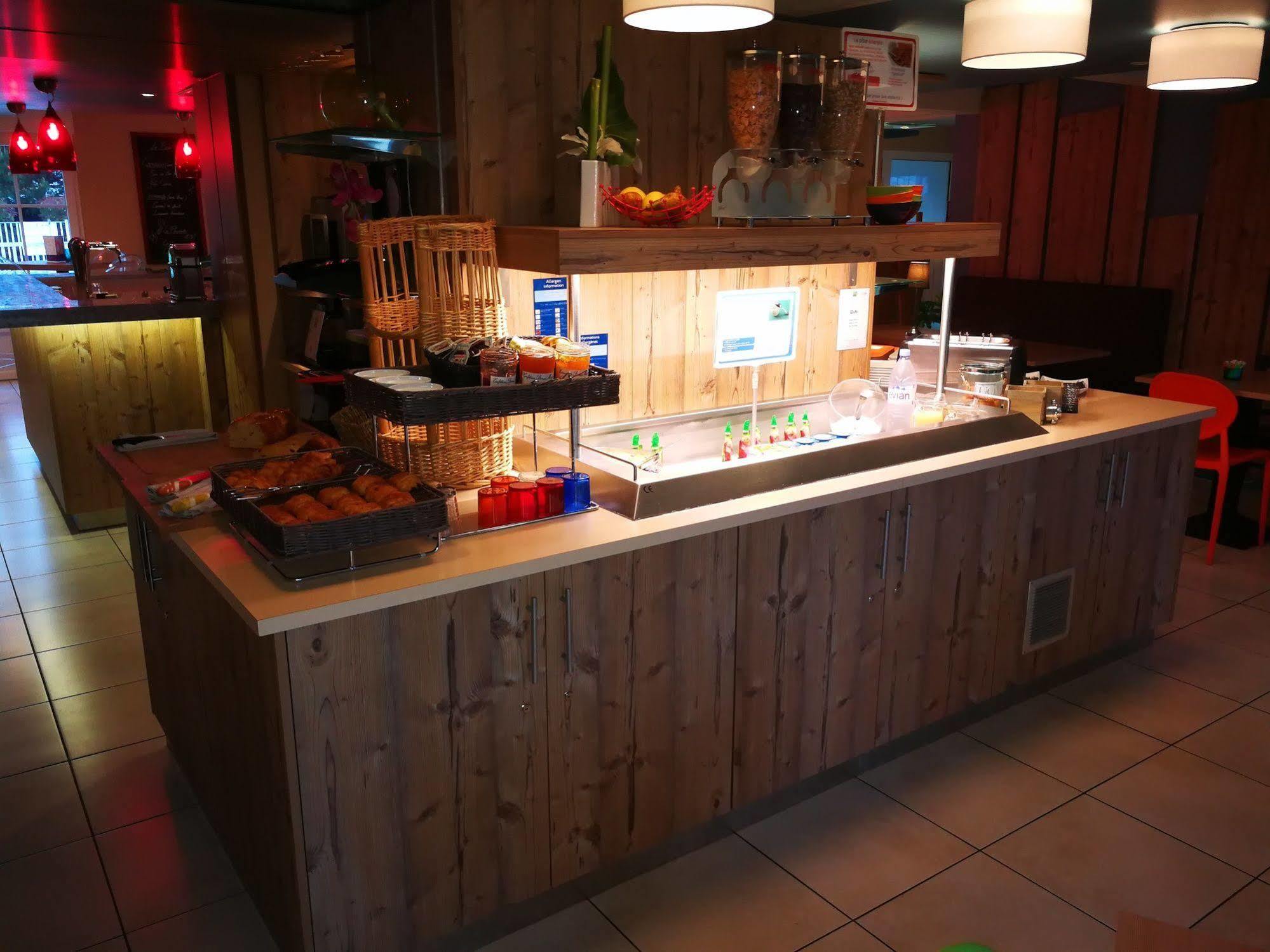 Ibis Styles Marennes D'Oleron Hotel Exterior photo